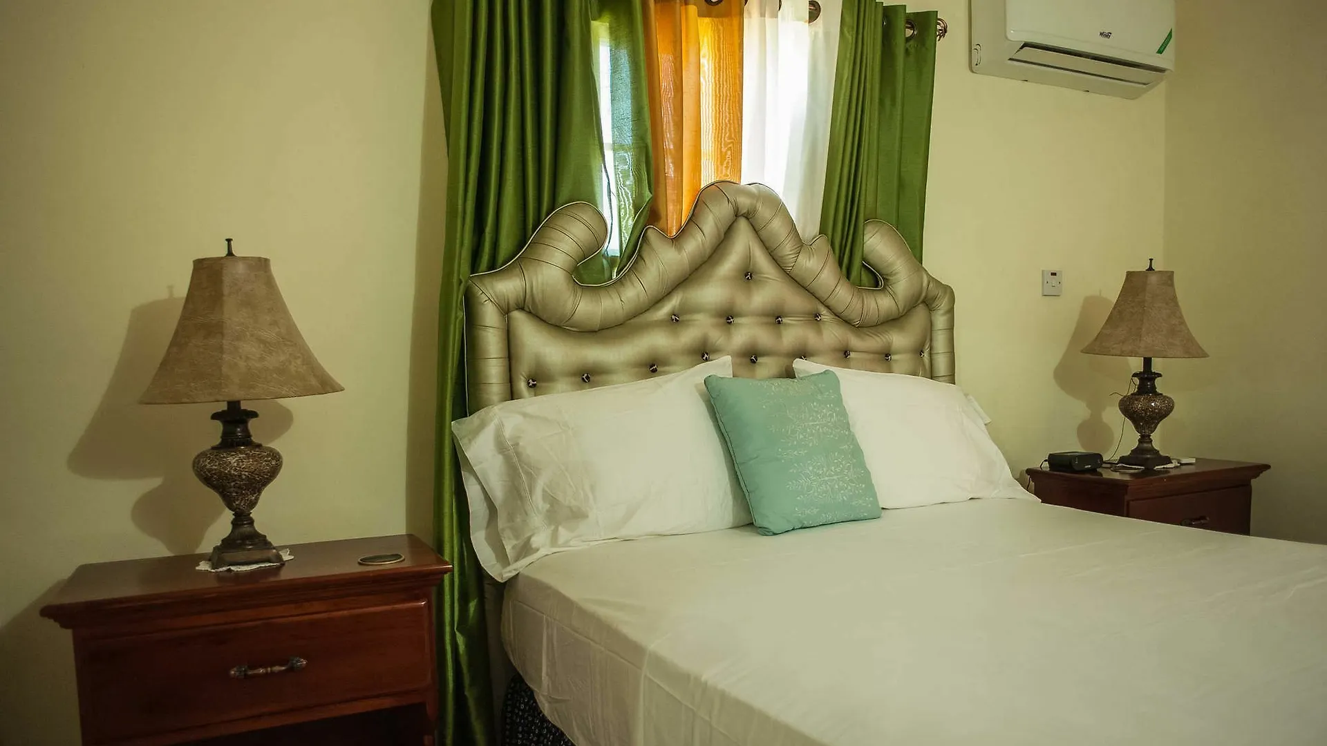 Pearl Island Cottage Ocho Rios